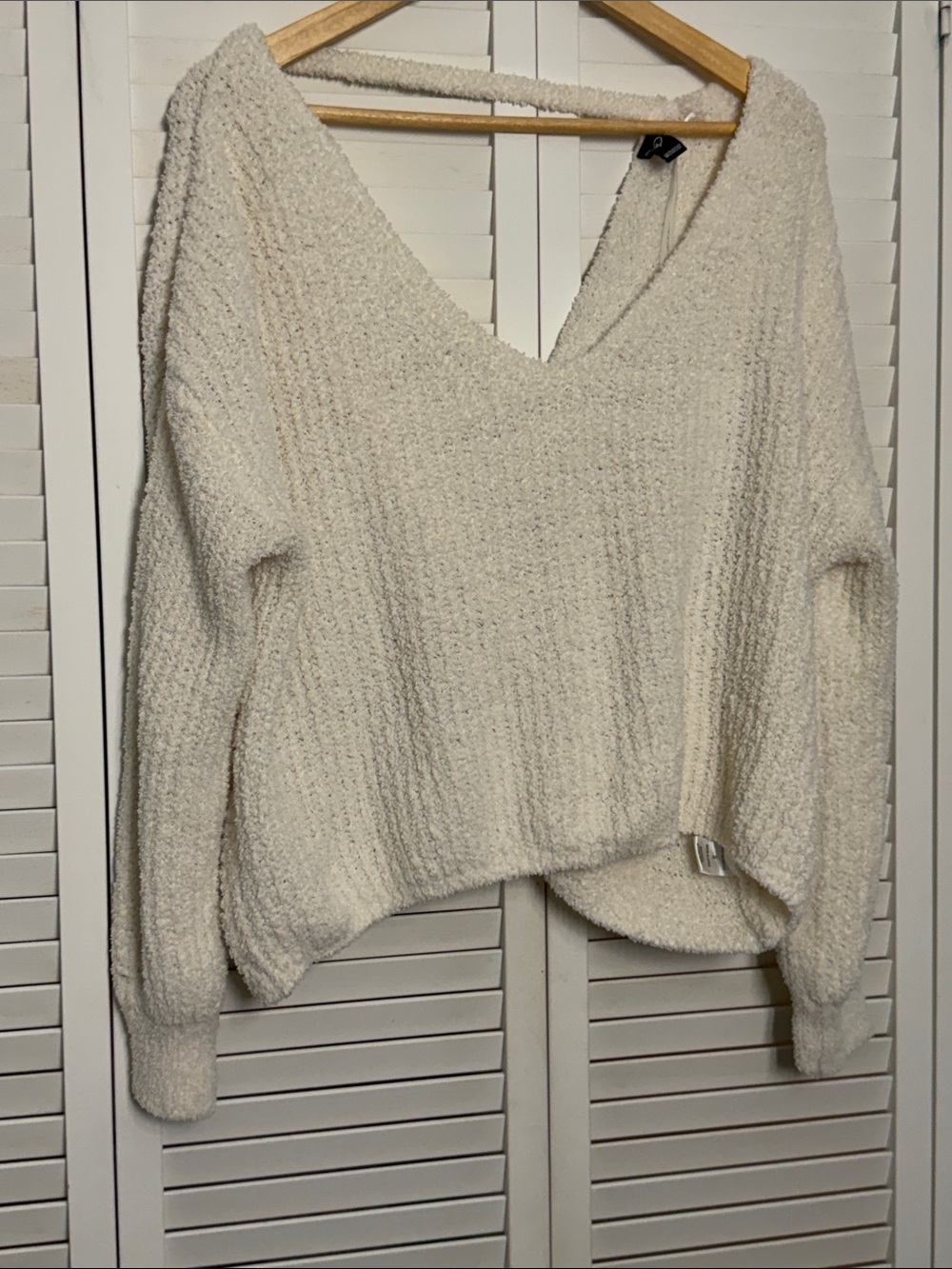 Windsor Cozy Deep V-Neck White Women's Sweater